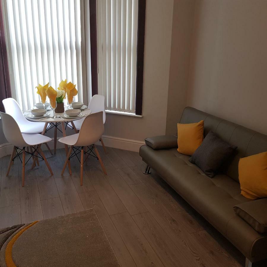 הוילה דרבי Hollis House מראה חיצוני תמונה